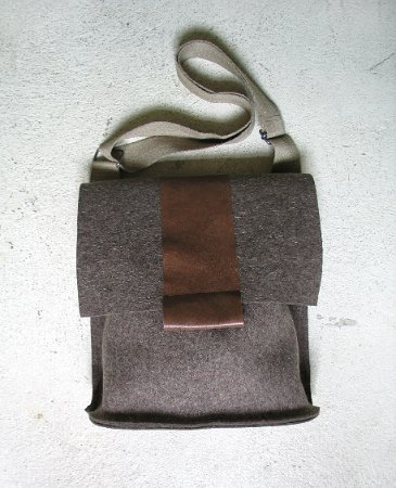 010_DEEP_Classic15_Wollfilz Nature-Leder_7825